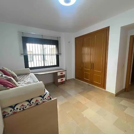 Guadalcantara Apartment