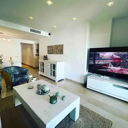 Guadalcantara Apartment